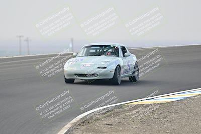 media/Jan-26-2025-CalClub SCCA (Sun) [[cfcea7df88]]/Group 4/Race/